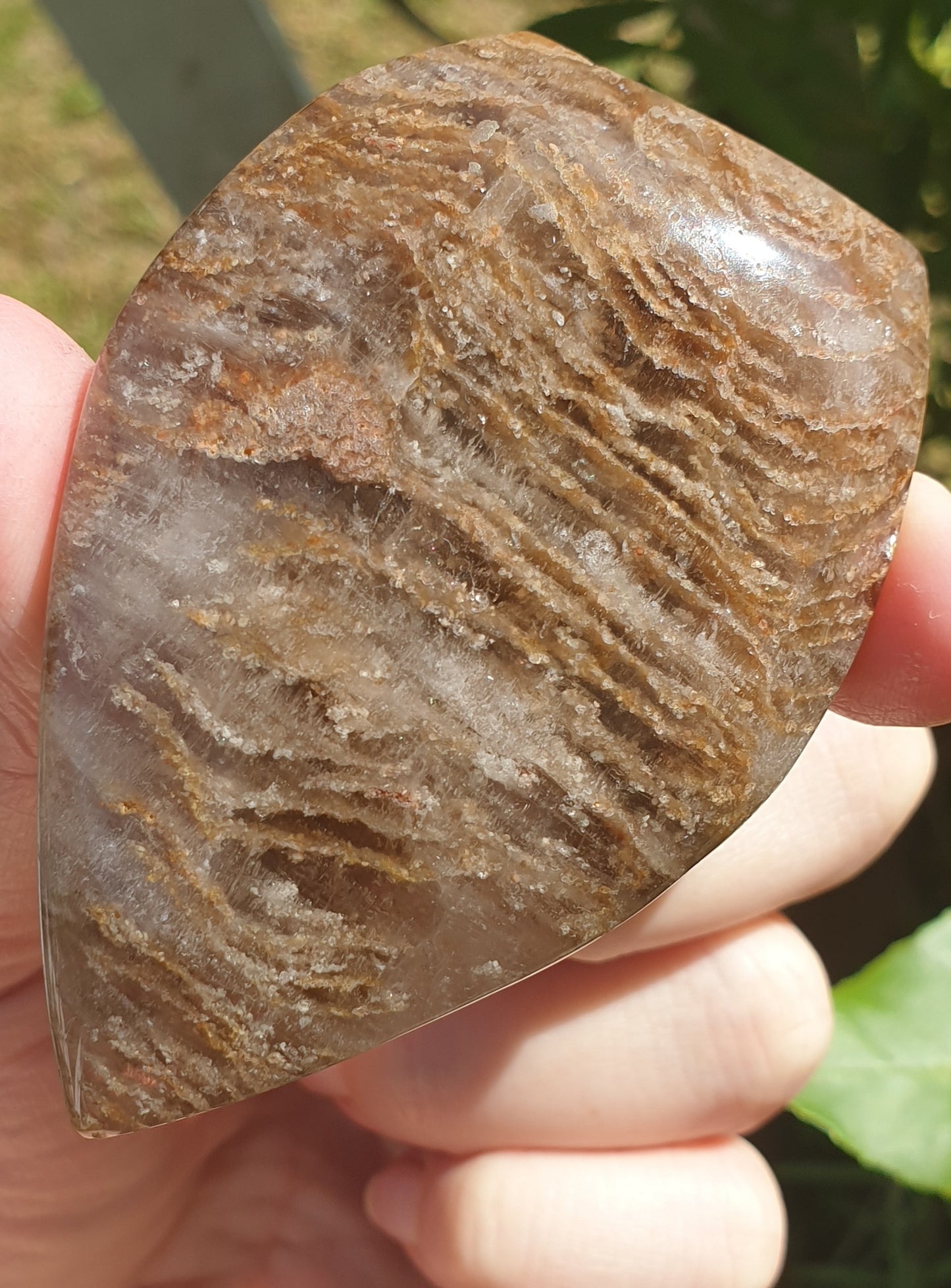 THOUSAND LAYER GARDEN QUARTZ FREEFORM 100.55G